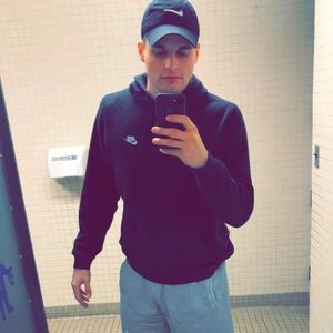 Meet your Posher, Zac